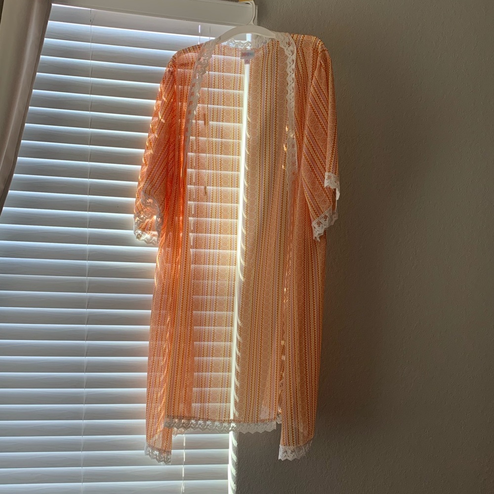 Lularoe EUC Chloe kimono